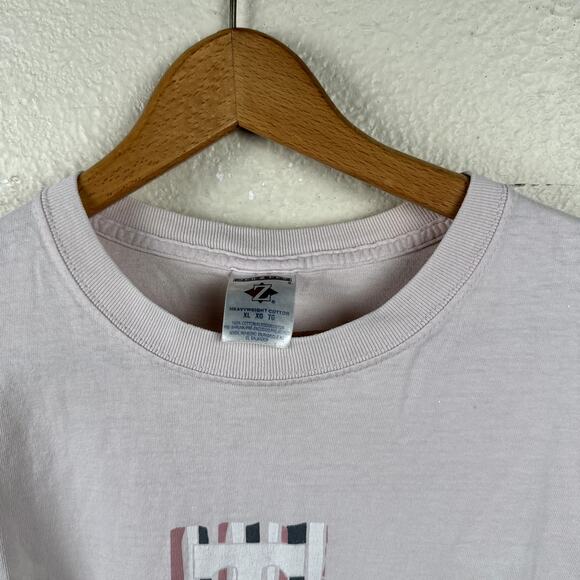 Vintage Tennessee Vols Shirt Size XL Pink Short Sleeve Big T Flower Girly NCAA - Picture 2 of 10